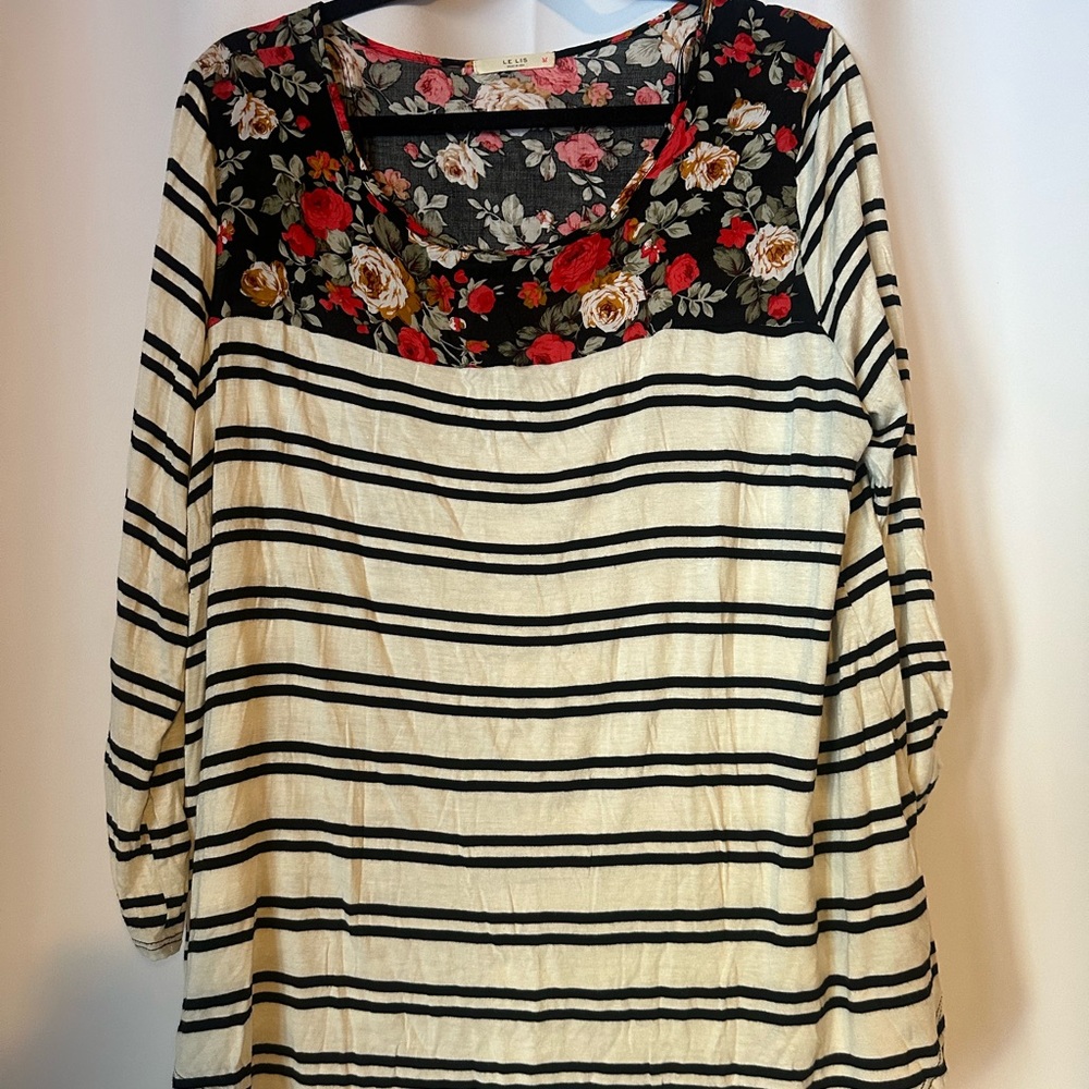 Le Lis Floral and Striped Women's Top XXL